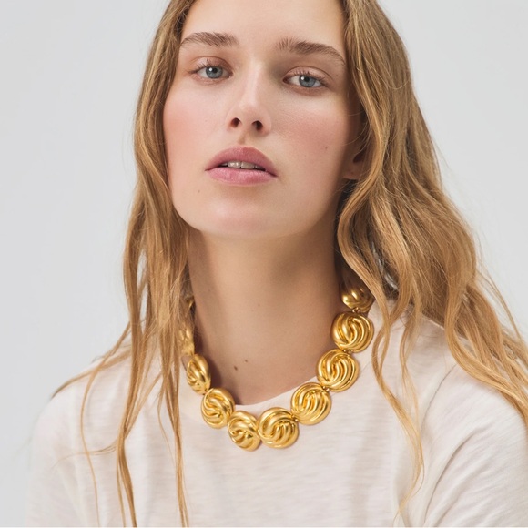 NWT | Veronica Beard Knot Gold Necklace - Picture 1 of 11